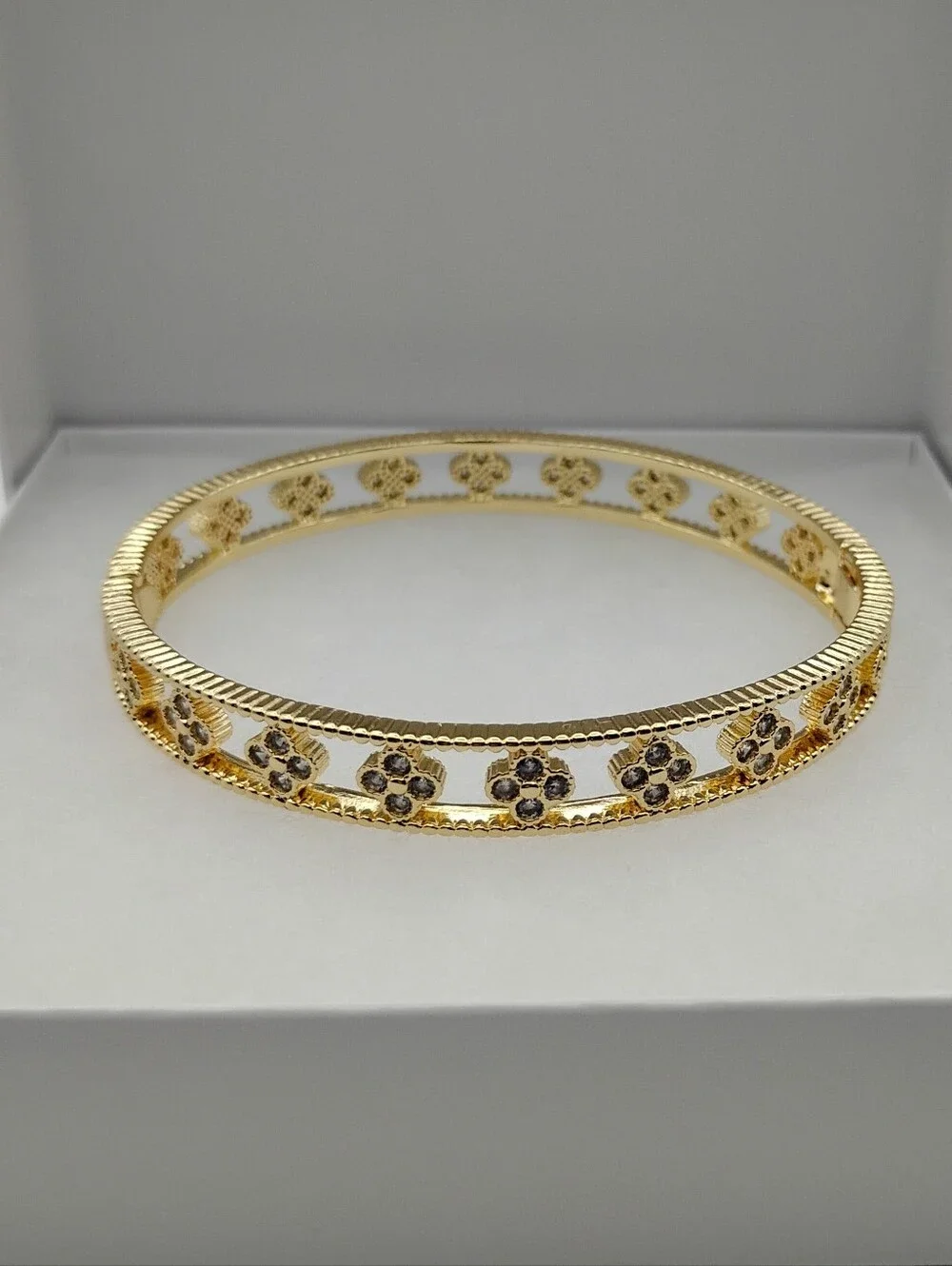 Gold Clover Crystal Filled Clasp Bangle Bracelet